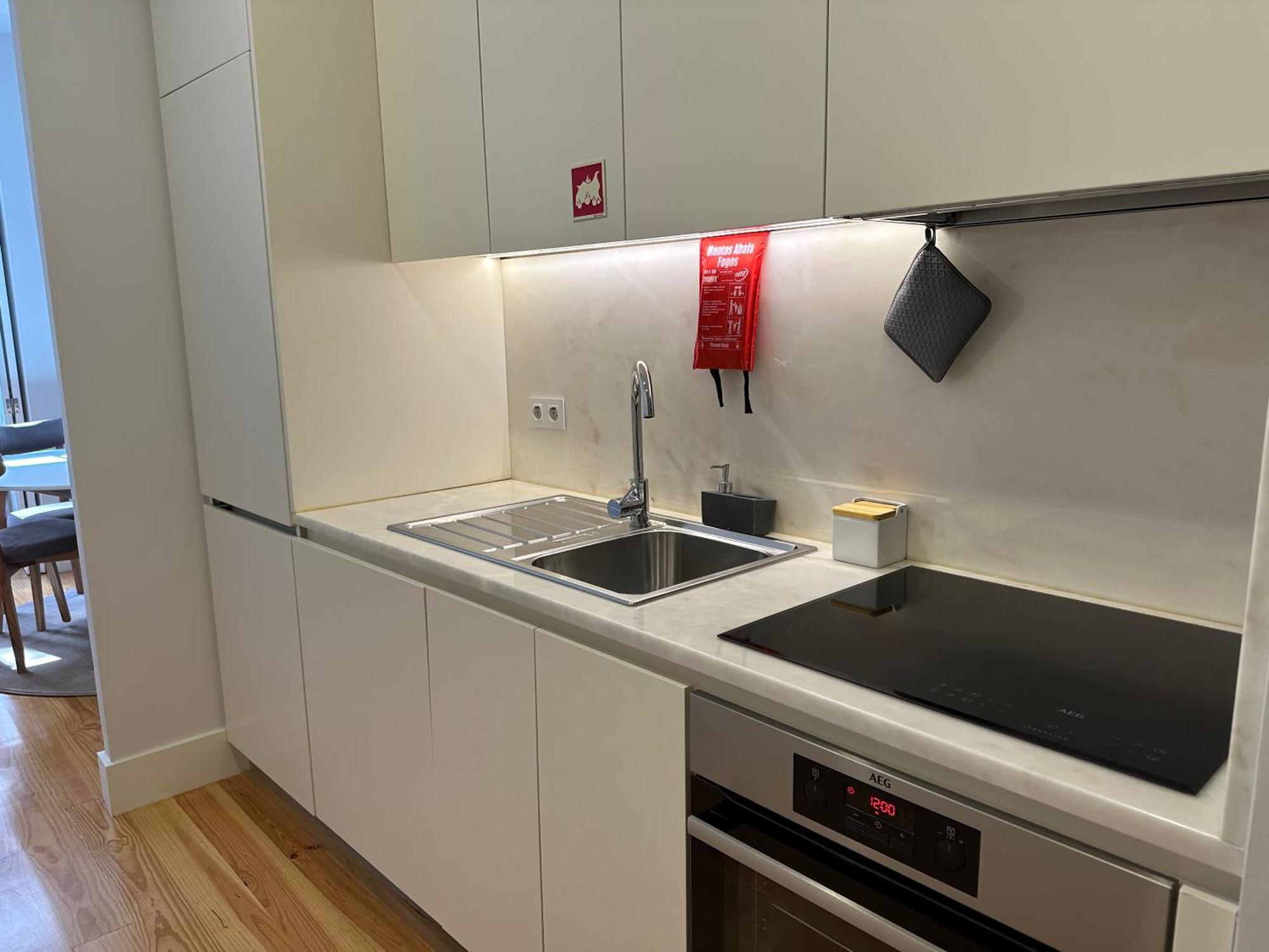 Sm Apartments Порто Екстериор снимка